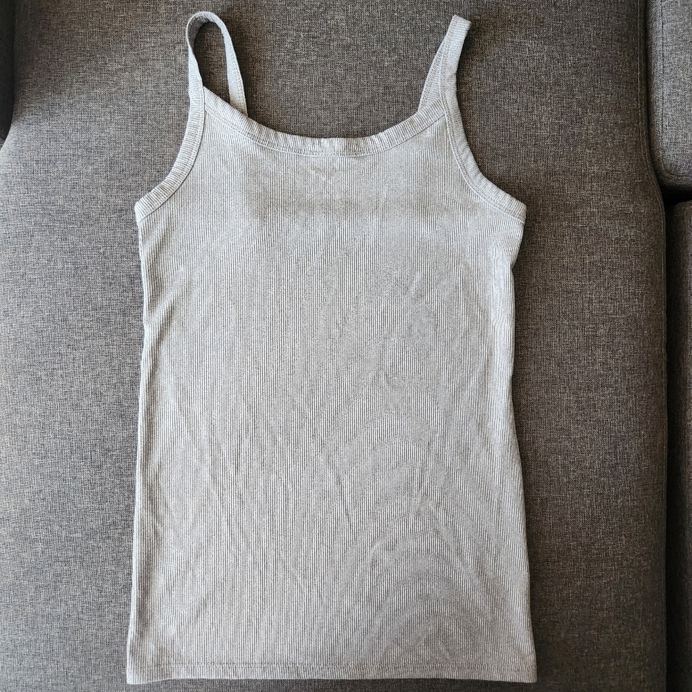 🔺️2 For $8 Grey Tank